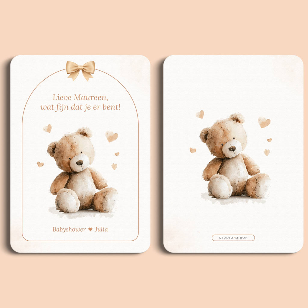 Babyshower decoratie mini welkomstbord A6 naamkaart boho beige beertje voor en achter Studio Miron