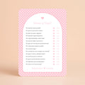 Mama of Papa kaart met witte hartjes op roze achtergrond, gepersonaliseerd met naam – Studio Miron